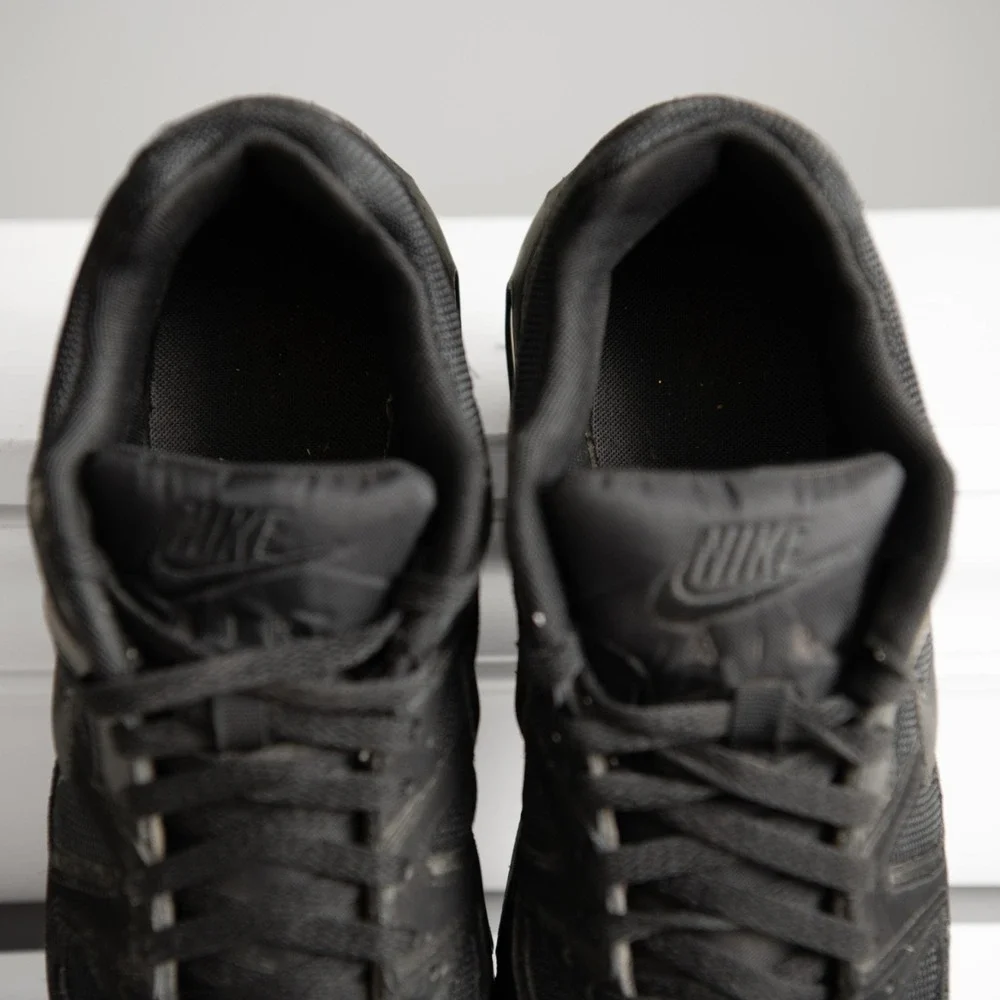 Nike Air Max Command Triple Black Mens Sz 10.5 Streetwear Athleisure Stealth Gym